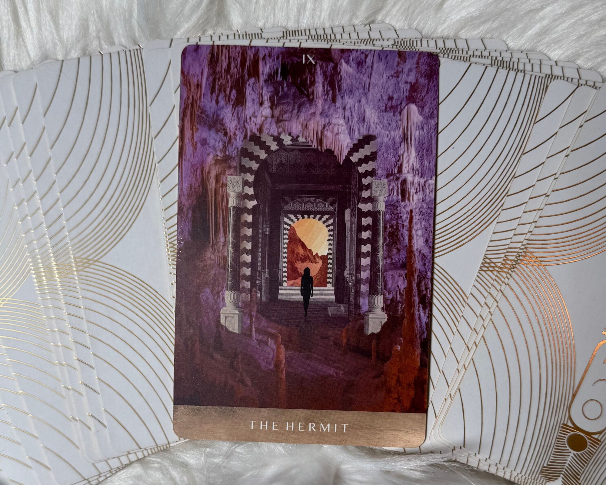 2025: A Year Guided by the Energy of 9 and The Hermit Card